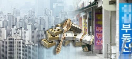 작년 9·13 대책으로 다주택자 세금 부담이 커진 뒤 주택 증여가 13년 만에 최대치로 급증했다.<연합뉴스>